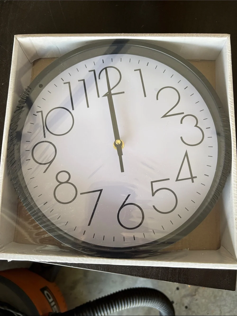 Black and White Wall Clock with Bold Numerals - Contemporary Home Accent
